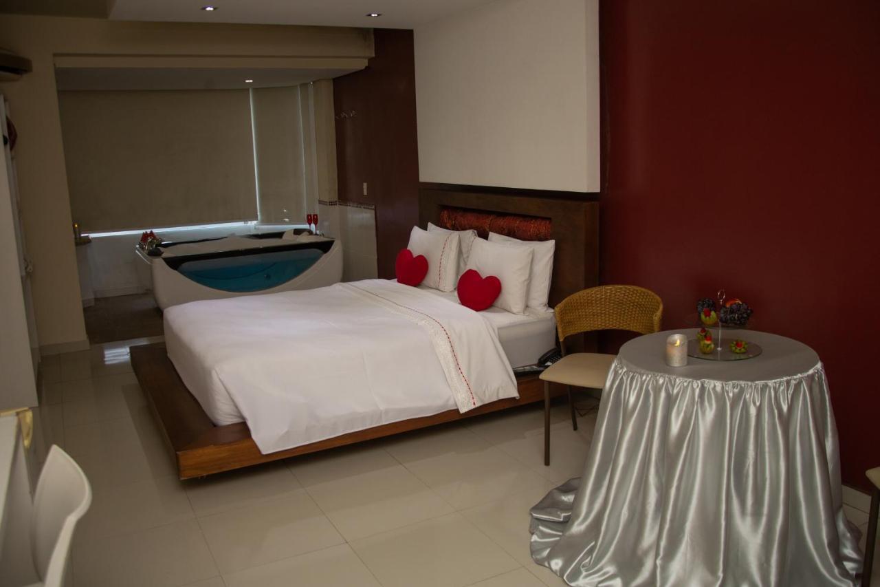 Emirates Hotel & Suites Santana do Livramento Exterior foto